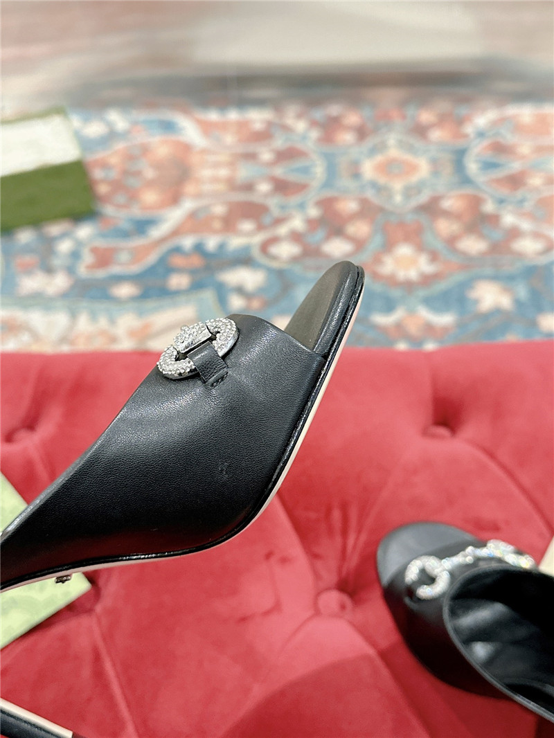 Gucci metal embellished crystal diamond buckle half drag