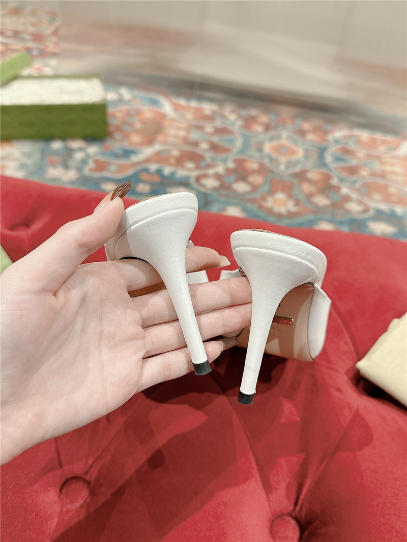 gvc*1 metal embellished crystal D1am0nd buckle half drag