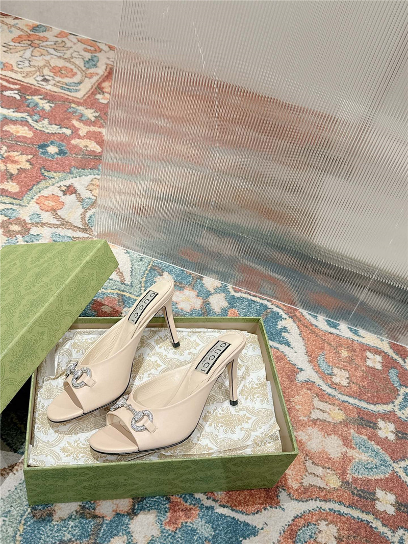 Gucci metal embellished crystal diamond buckle half drag