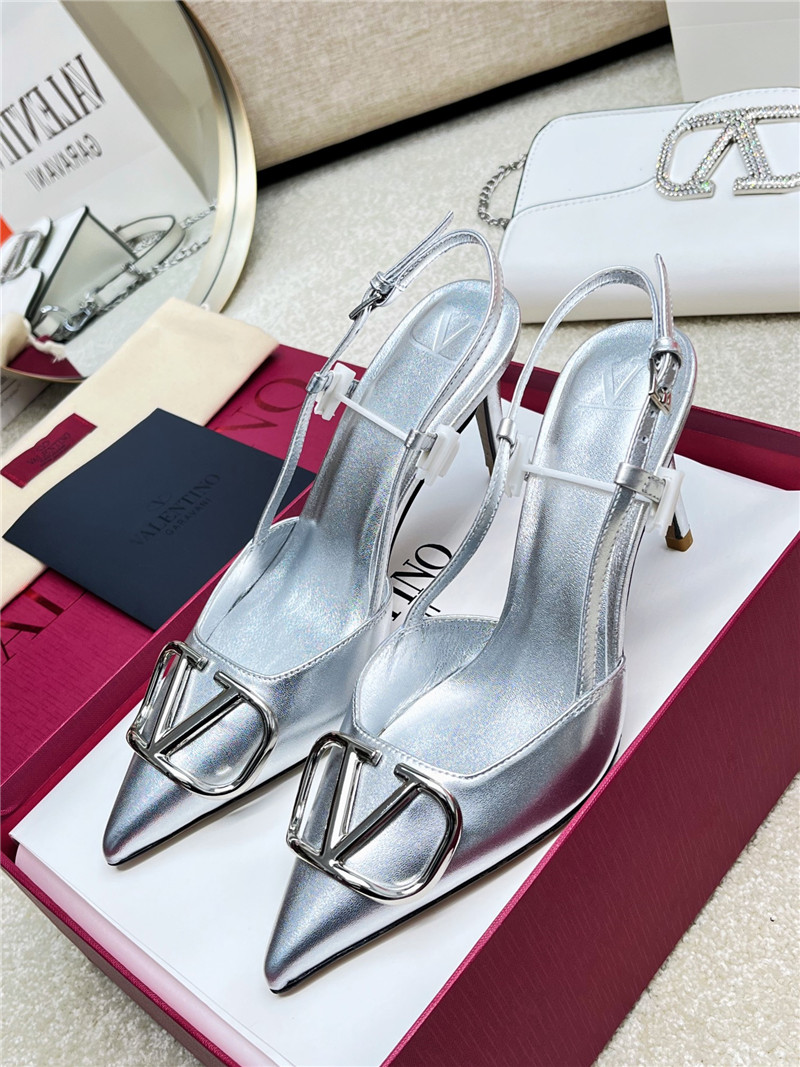 Va1e*ntin0 new color v logo buckle high heels sandals