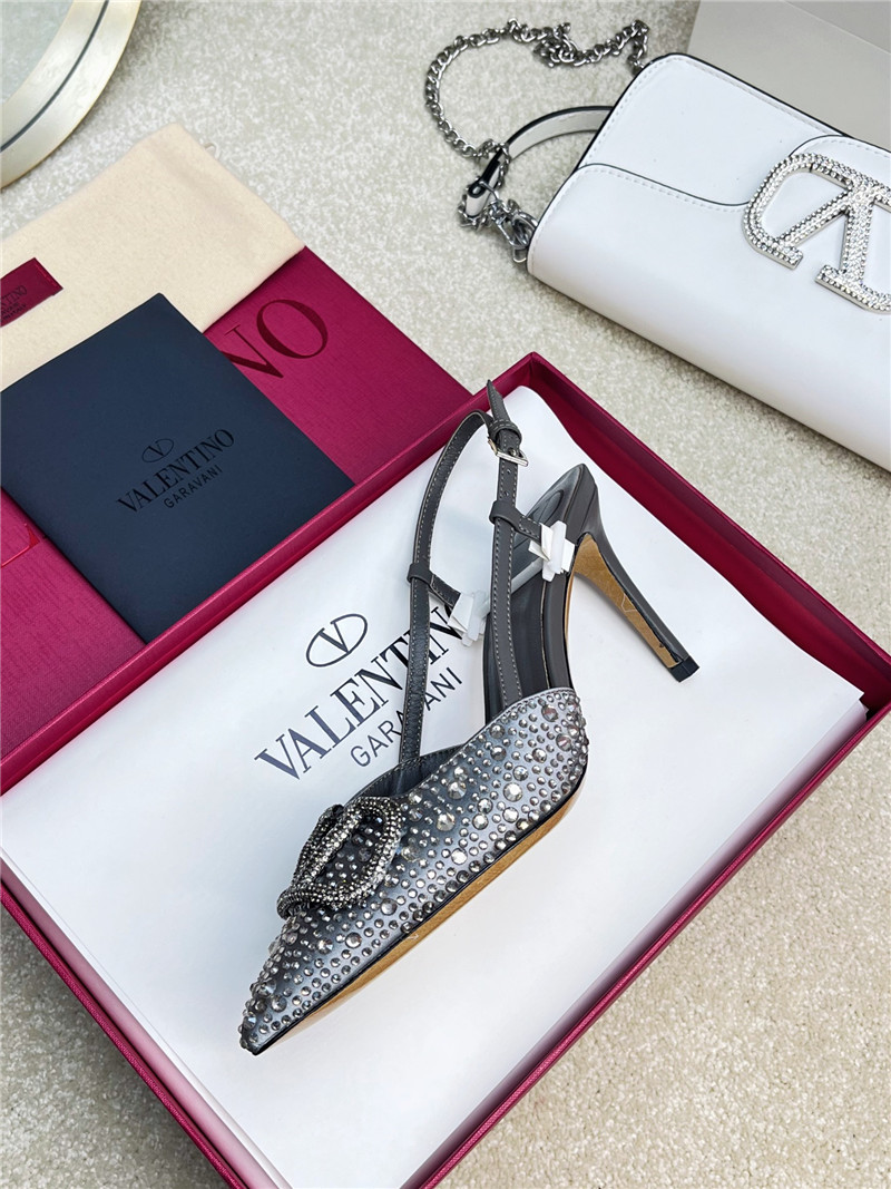 Va1e*ntin0 new color v logo buckle high heels sandals