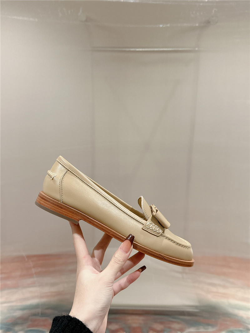 Salvatore Ferragamo British style Gancini buckle loafers