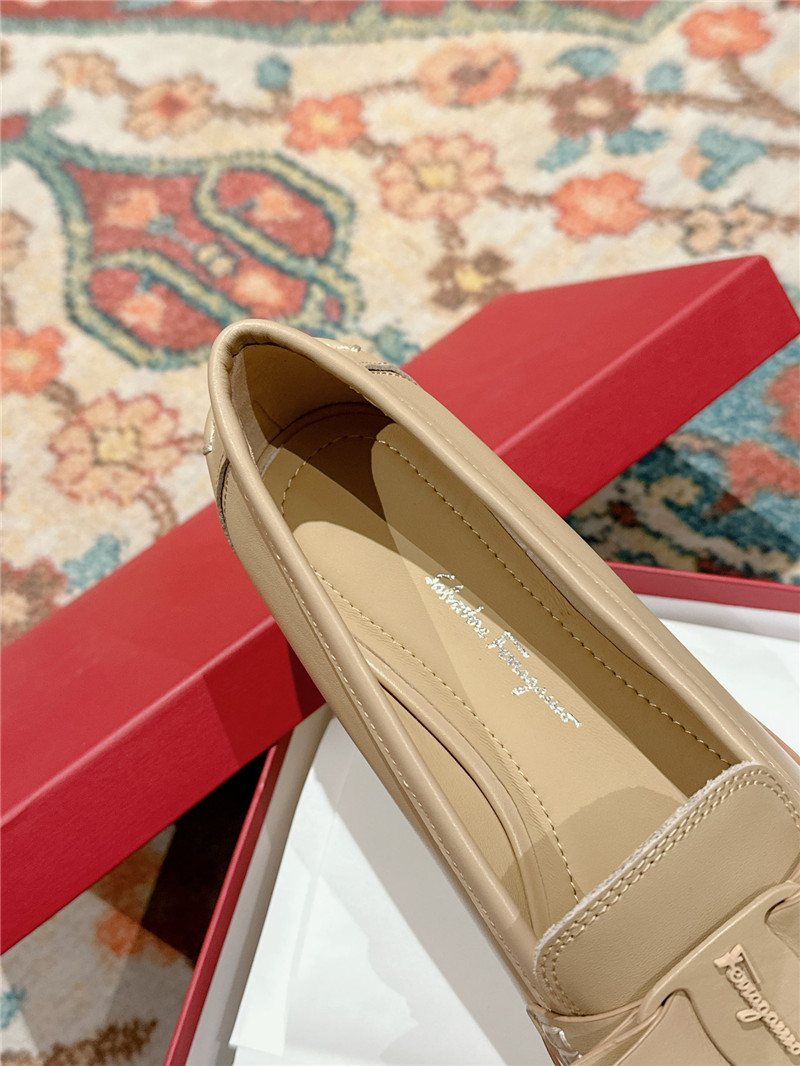 Salvatore Ferragamo British style Gancini buckle loafers