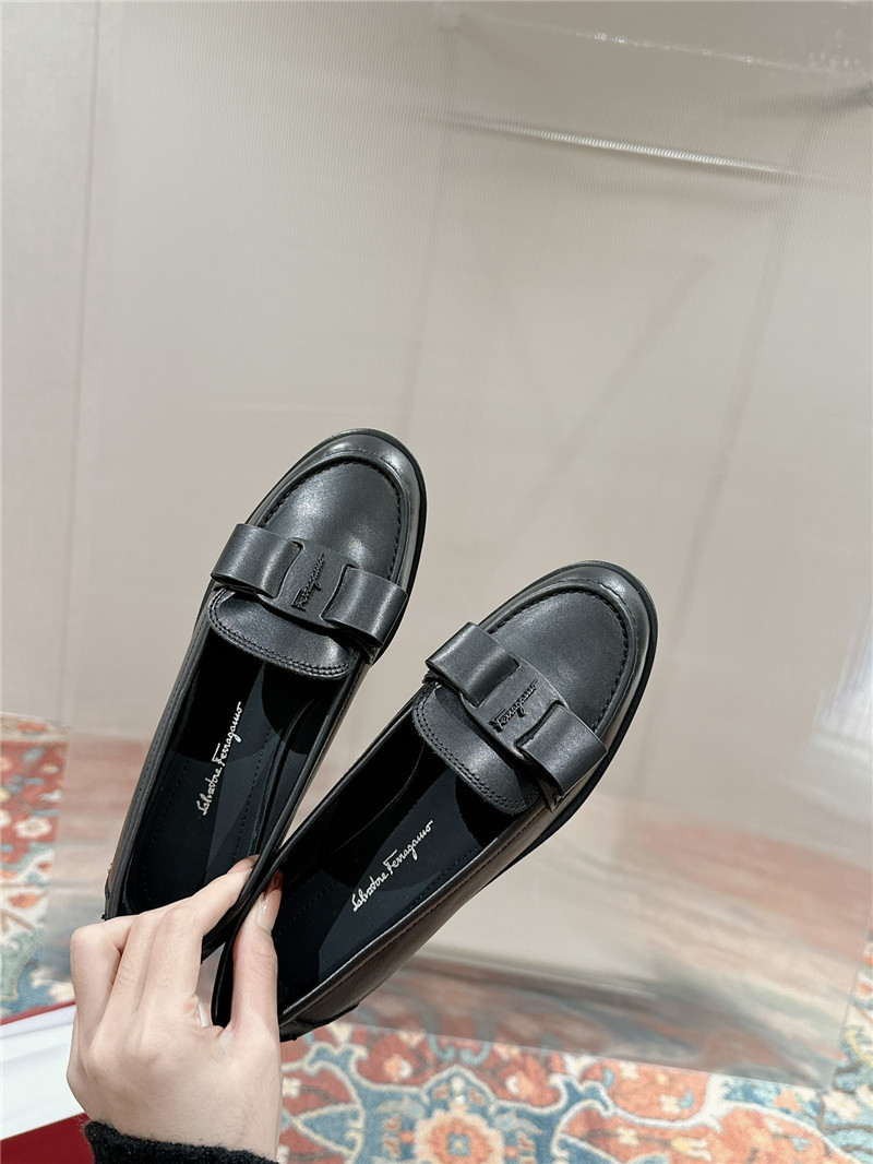 Salvatore Ferragamo British style Gancini buckle loafers