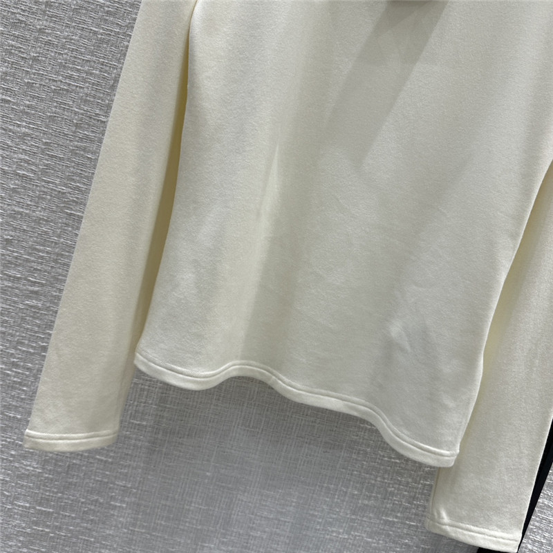 Pra*a triangle logo patch brushed base layer shirt