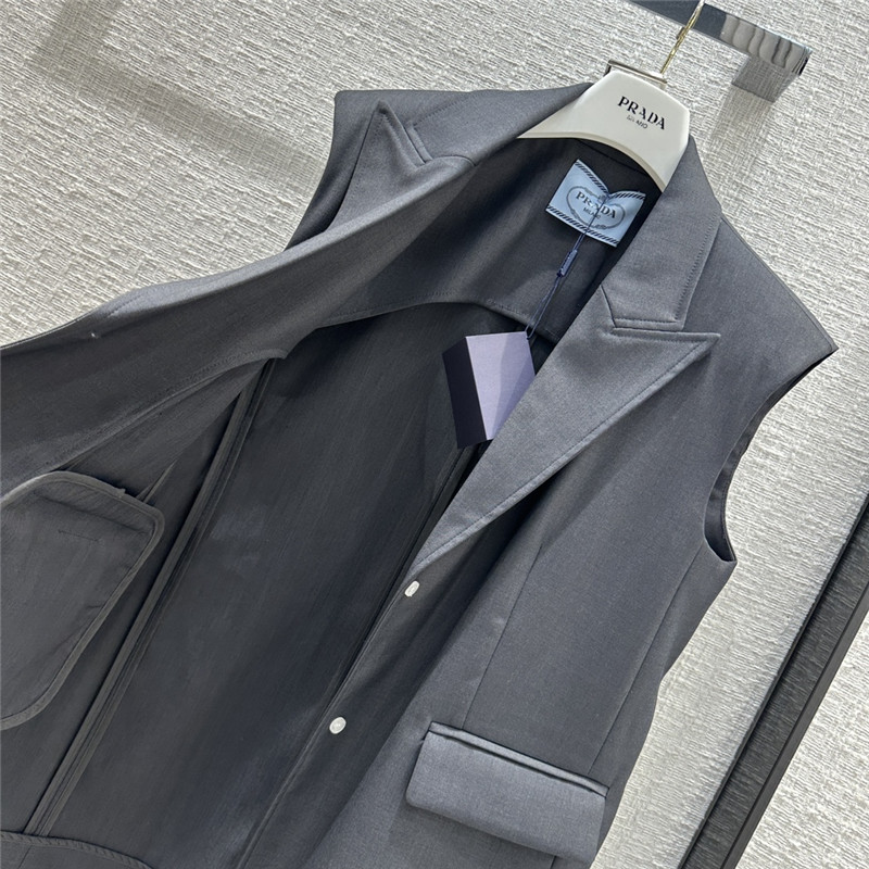 prada premium gray vest shorts suit