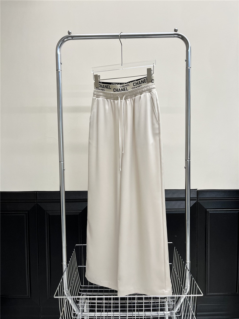 Chanel new style casual pants