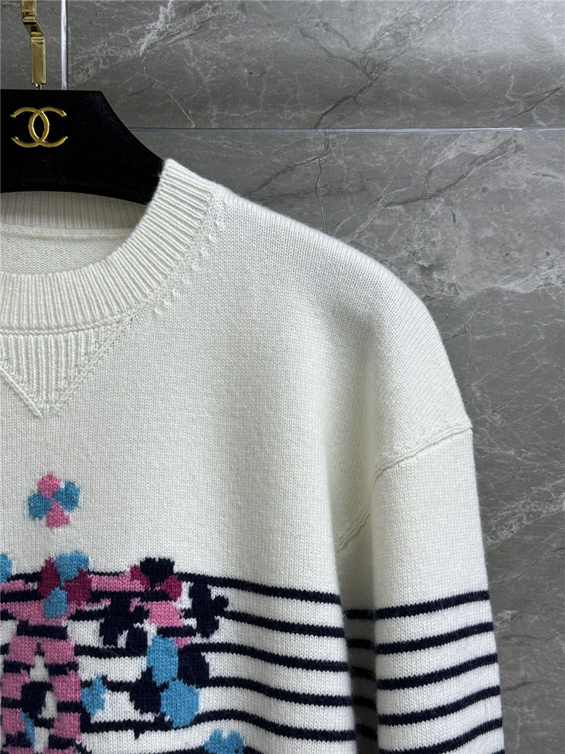 Chanel double c cashmere sweater