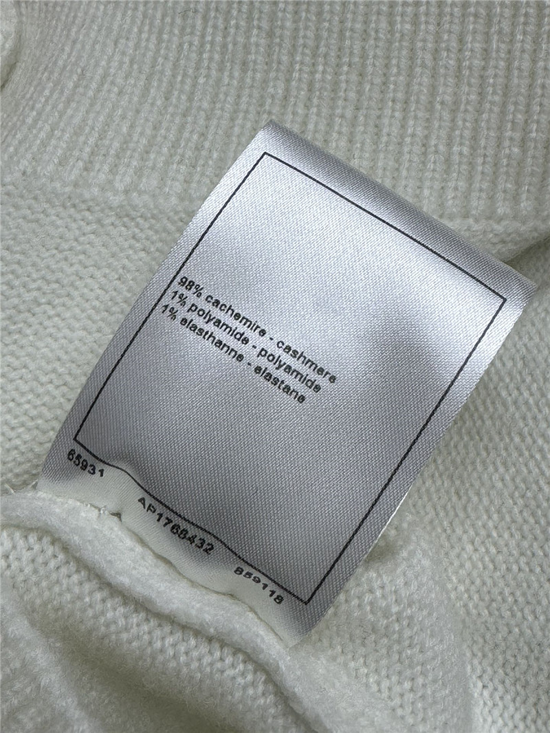 Chanel double c cashmere sweater