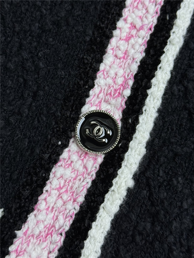 Ch**el three-dimensional pattern cardigan