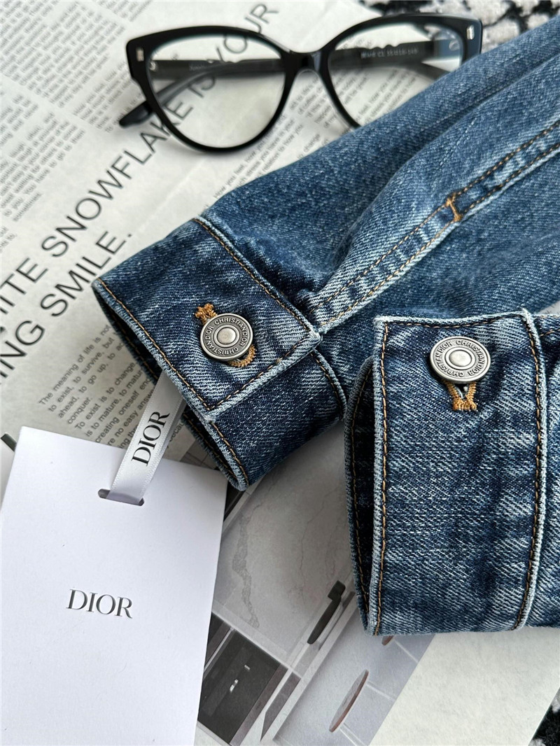 D10r multi-pocket denim jacket