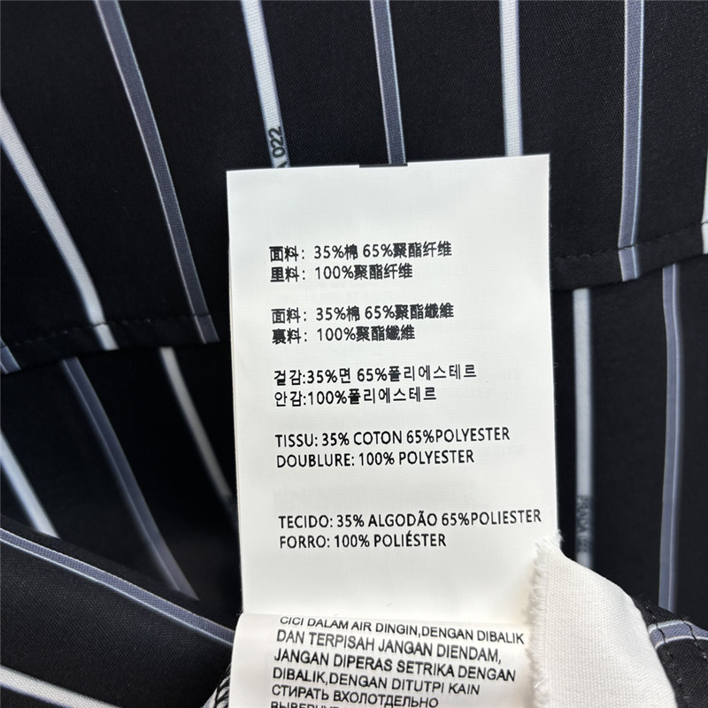 prada triangle logo decorative stripe suit