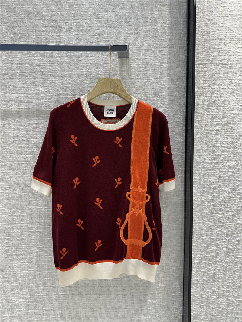 Hermes new red floral knitted top