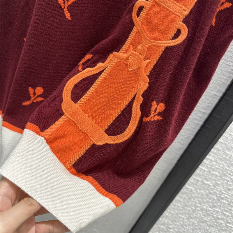 H**me5 new red floral knitted top