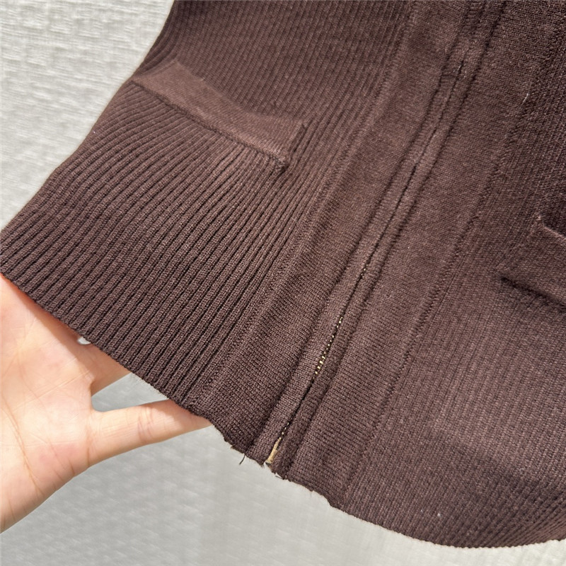 Pra*a temperament v-neck zipper slim knitted top