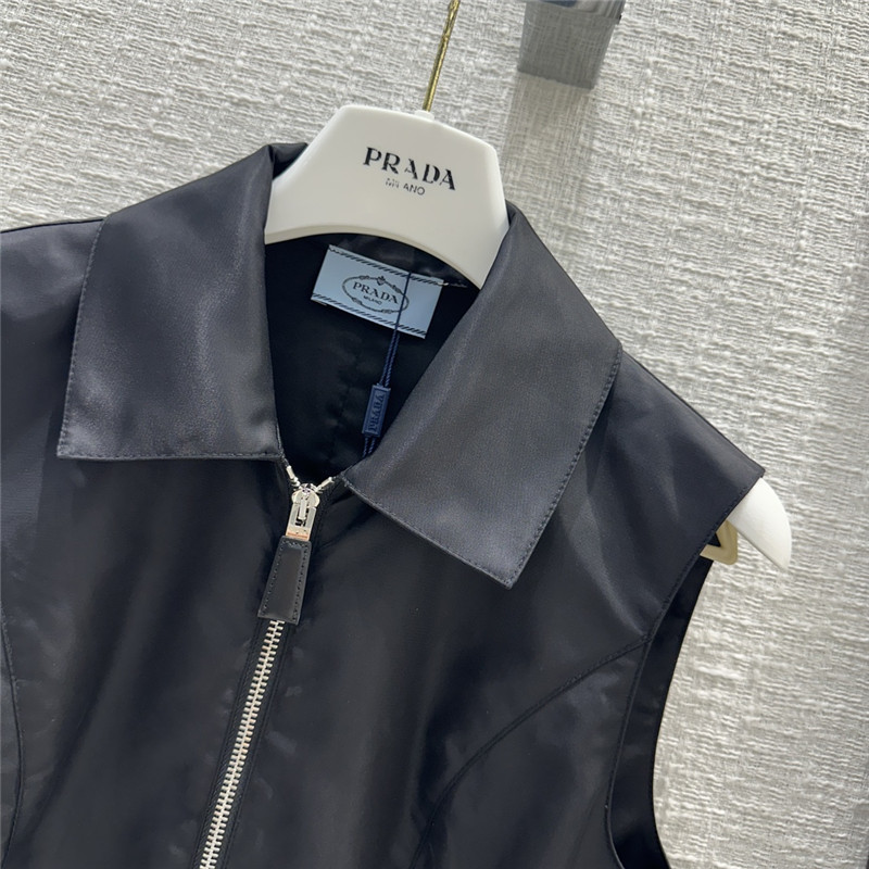 Pra*a new functional nylon sleeveless skirt