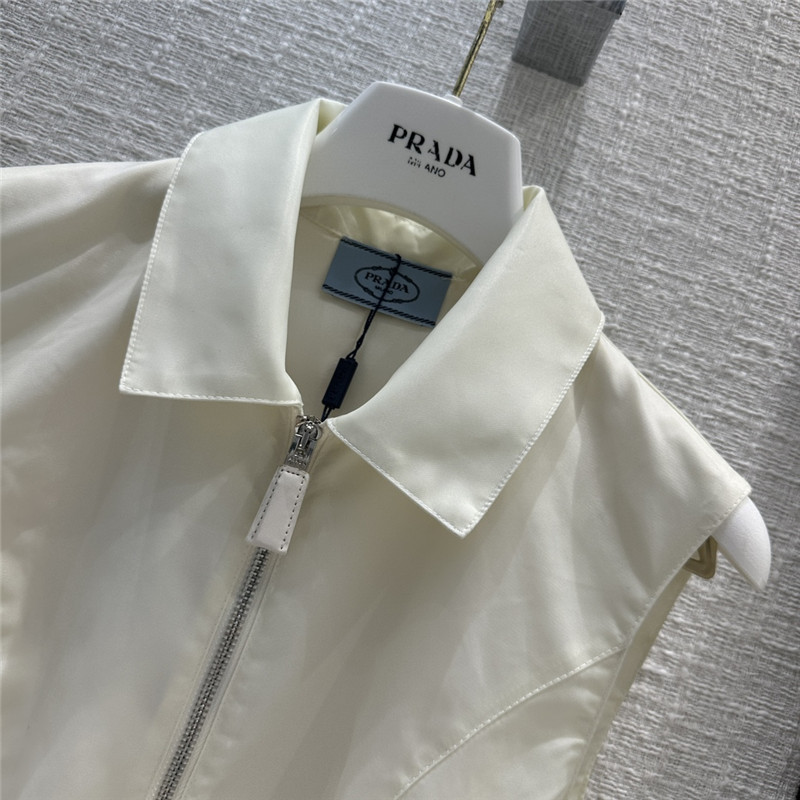 Pra*a new functional nylon sleeveless skirt