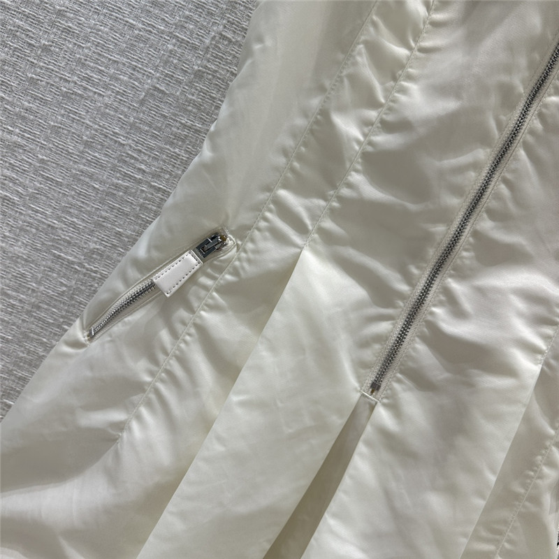 Pra*a new functional nylon sleeveless skirt