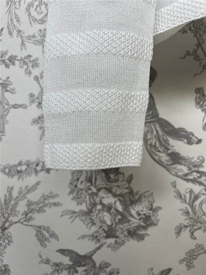 Chanel new round neck knitted long sleeves