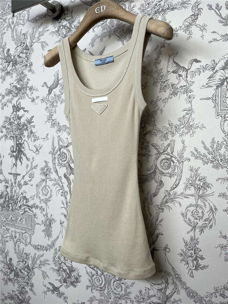 Pra*a new summer long vest