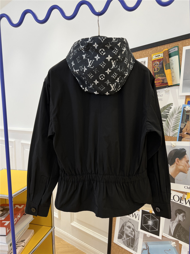 l0vis Vvtt0n lv black jacket