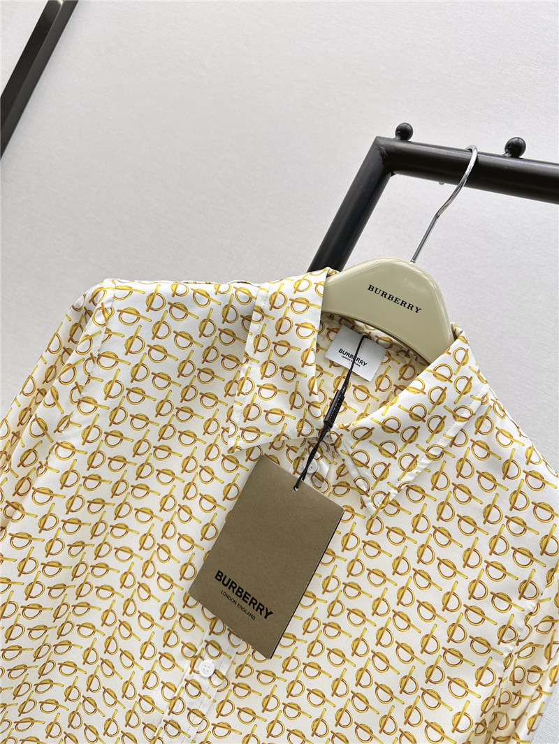 Bv*b*rry b letter print silk shirt