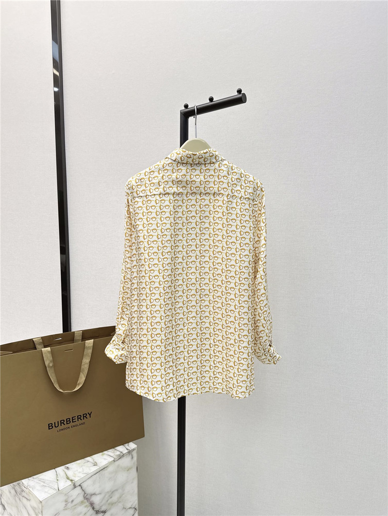 Bv*b*rry b letter print silk shirt