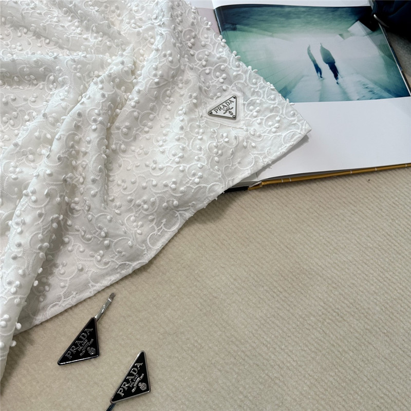 Pra*a lapel three-dimensional bouquet two-piece set