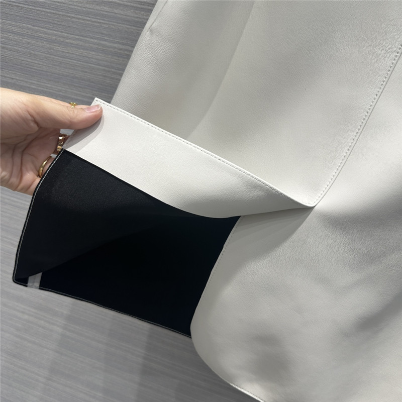 Pra*a premium white leather skirt