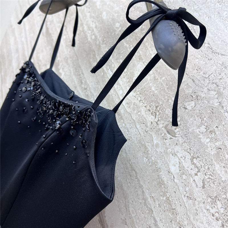 M1um1u classic elegant little black dress