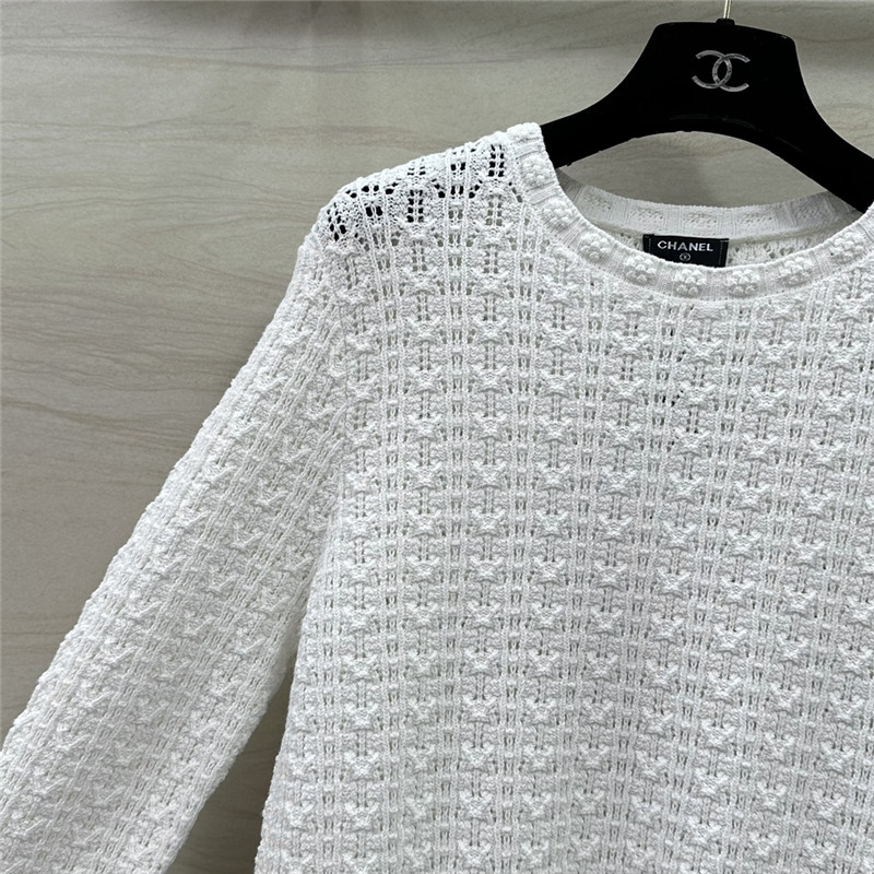 Ch**el hollow embossed braided top