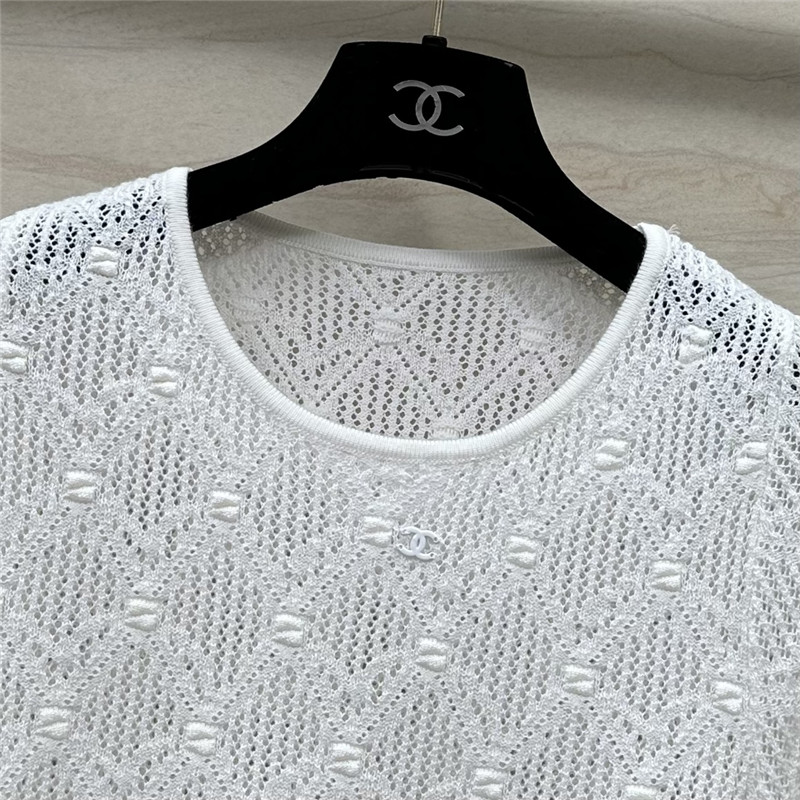 Ch**el hollow crochet knitted short-sleeved top