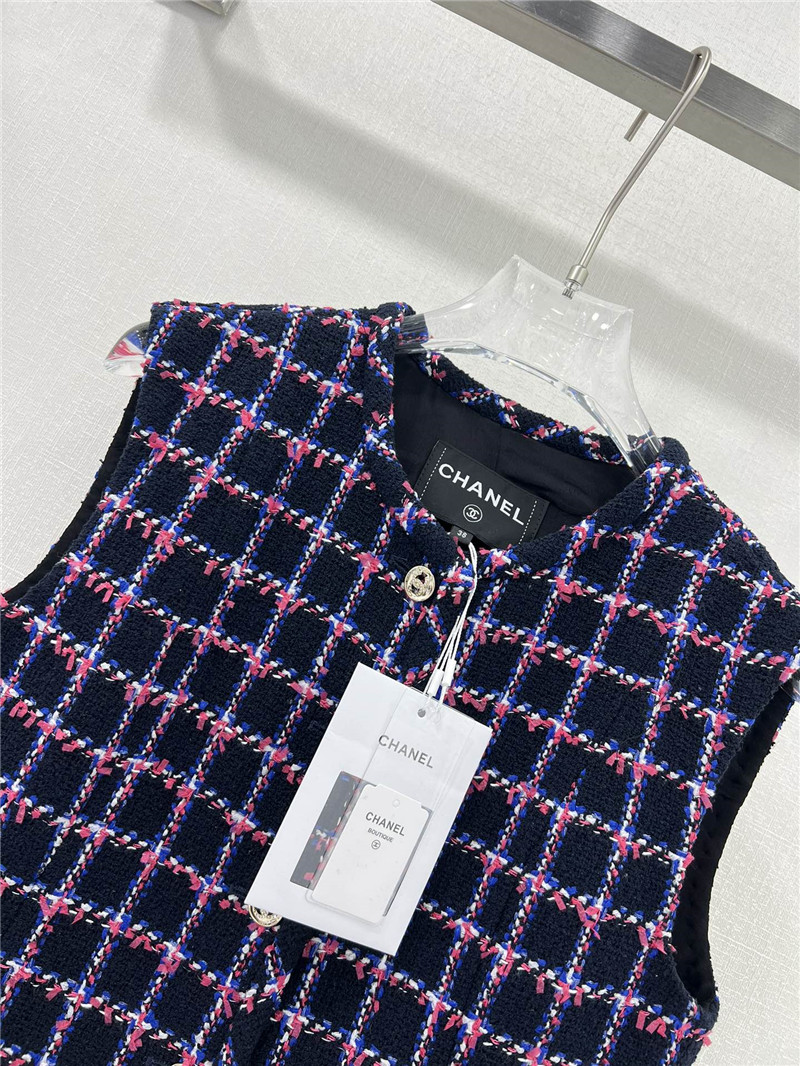 Ch**el tweed woven vest