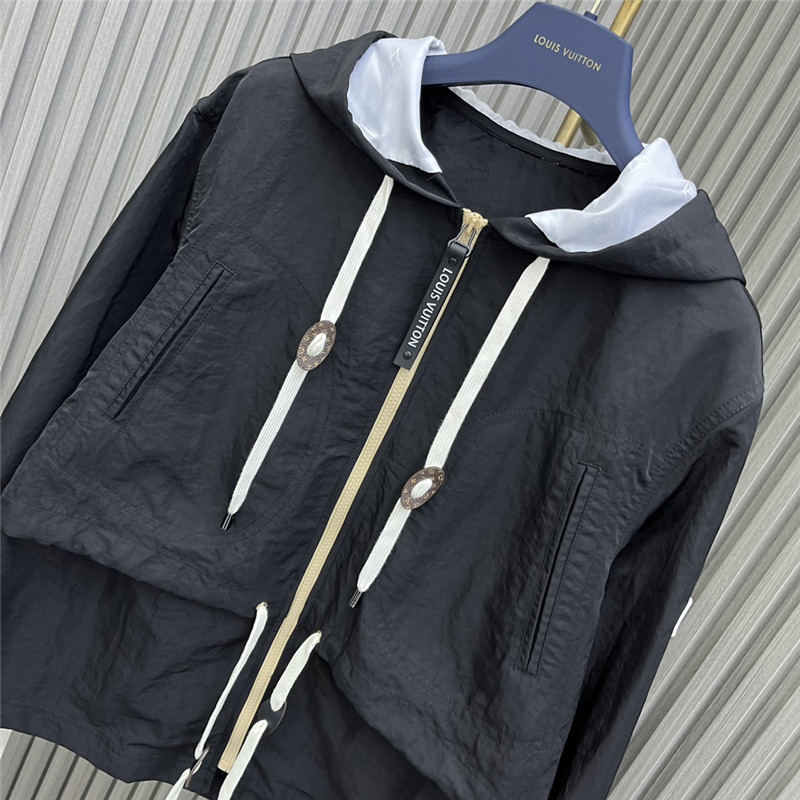 l0vis Vvtt0n lv pleated hooded jacket