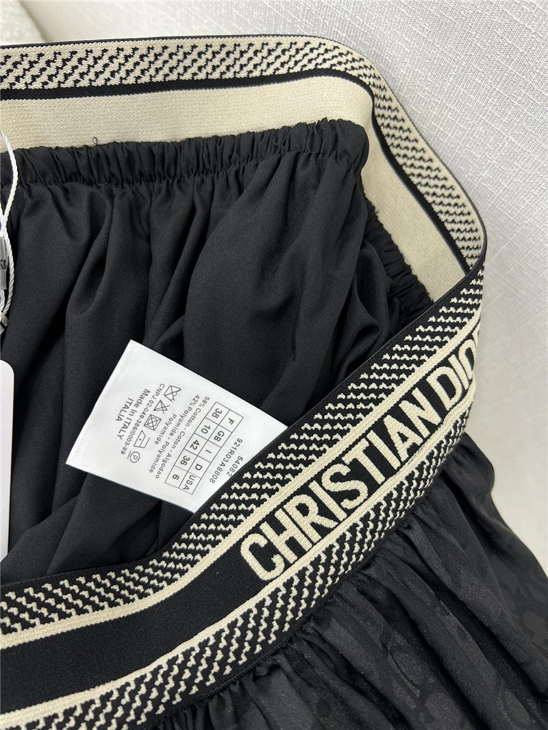 D10r oversized skirt