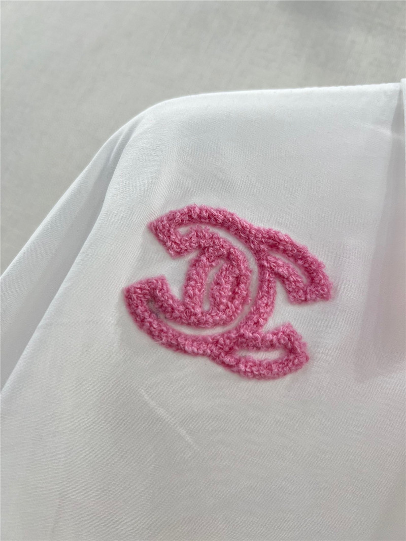 Ch**el contrast towel logo shirt