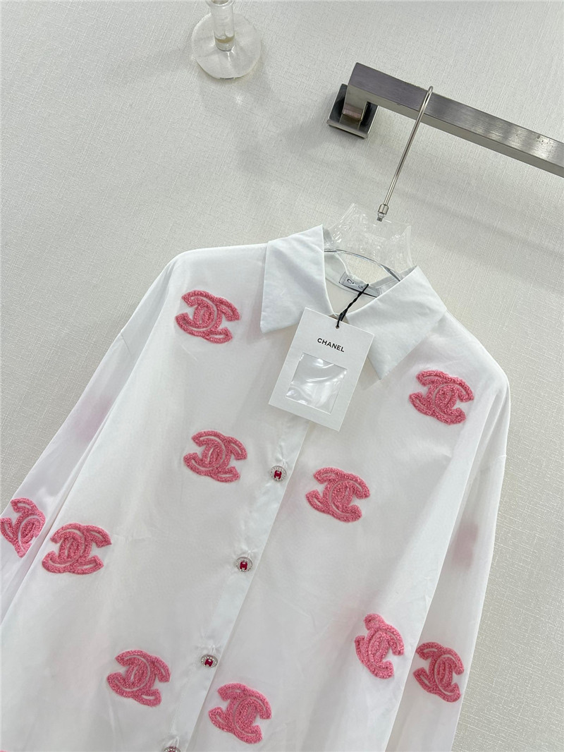 Ch**el contrast towel logo shirt