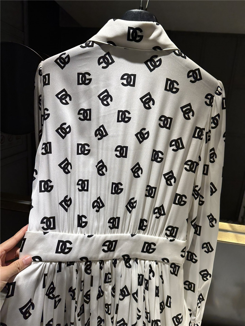 Dolce & Gabbana d&g positioning print logo dress