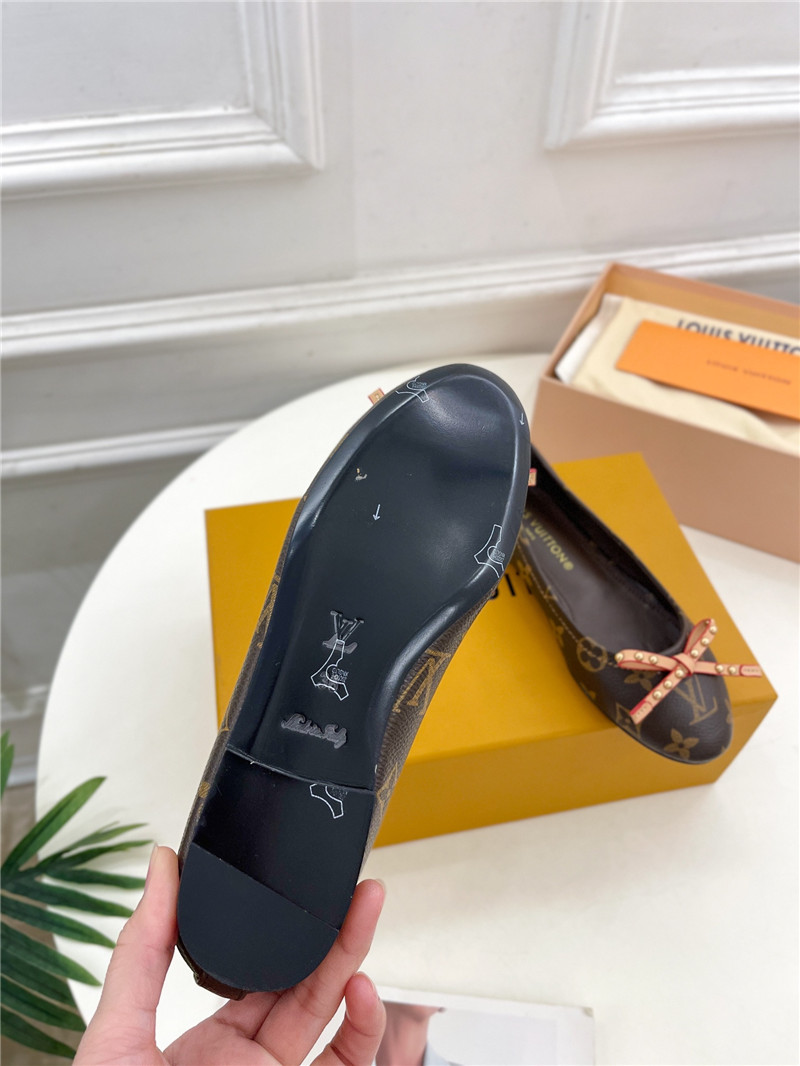 l0vis Vvtt0n lv round toe bow rivet ballet shoes