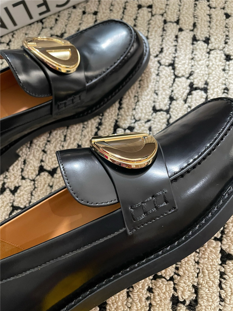 D10r new loafers