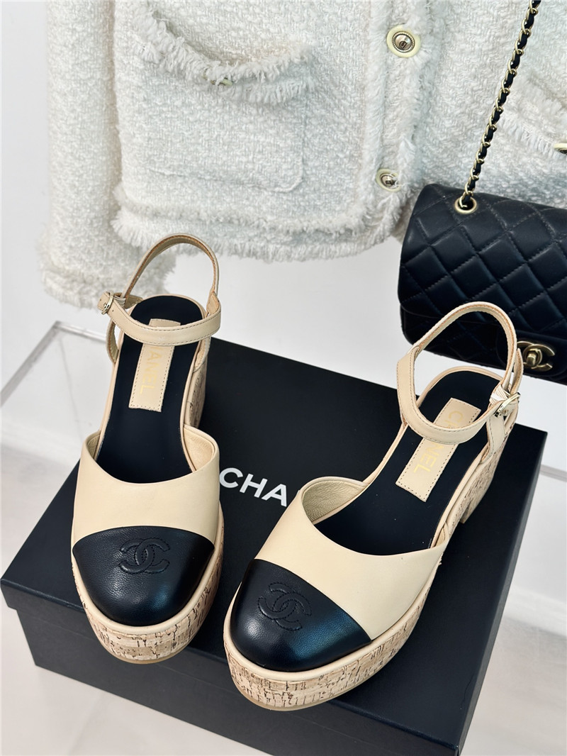Ch**el new wood grain platform sandals