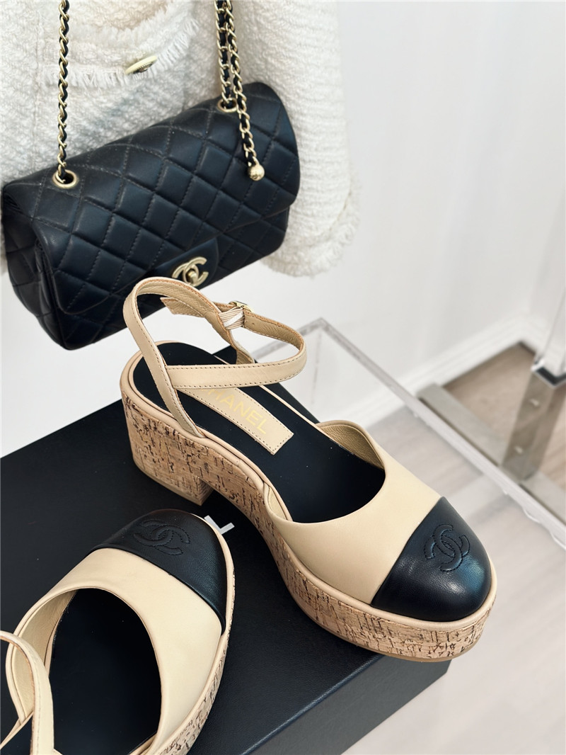 Ch**el new wood grain platform sandals