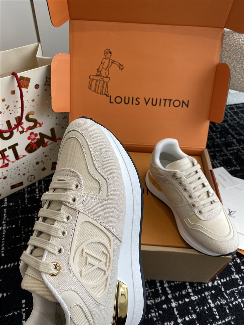 l0vis Vvtt0n lv run away sneakers in beige