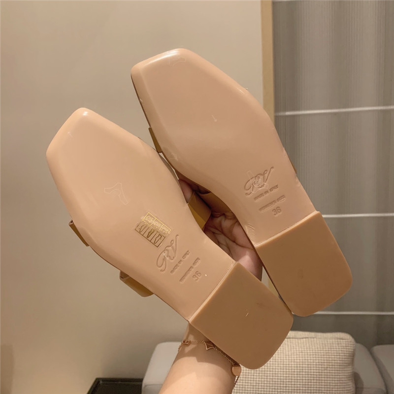 Roger vivor square buckle half drag