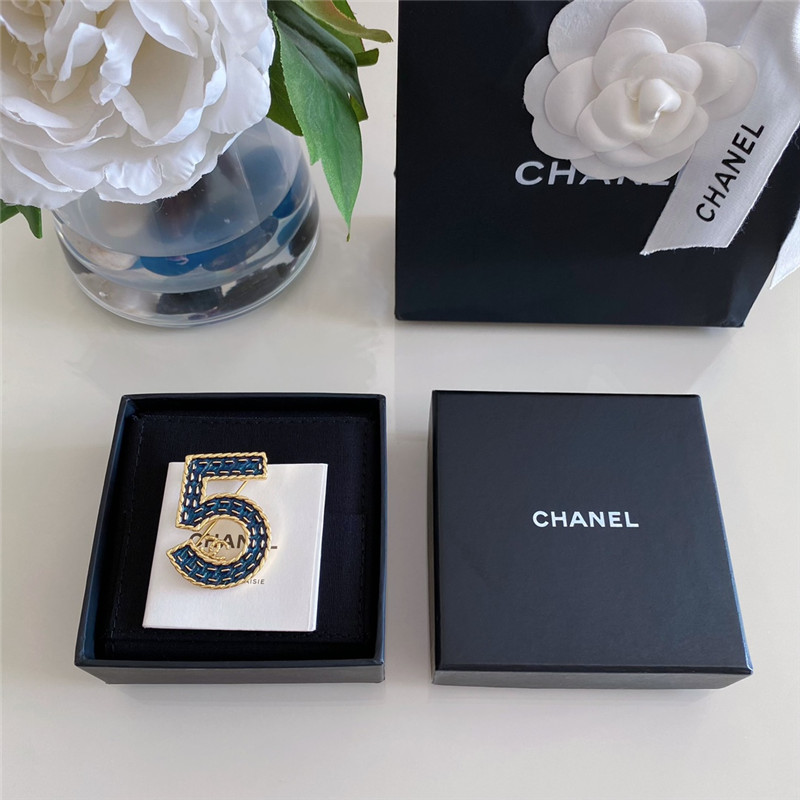 Chanel denim 5 word double c brooch