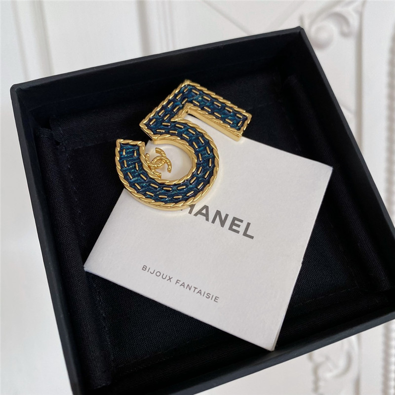 Chanel denim 5 word double c brooch