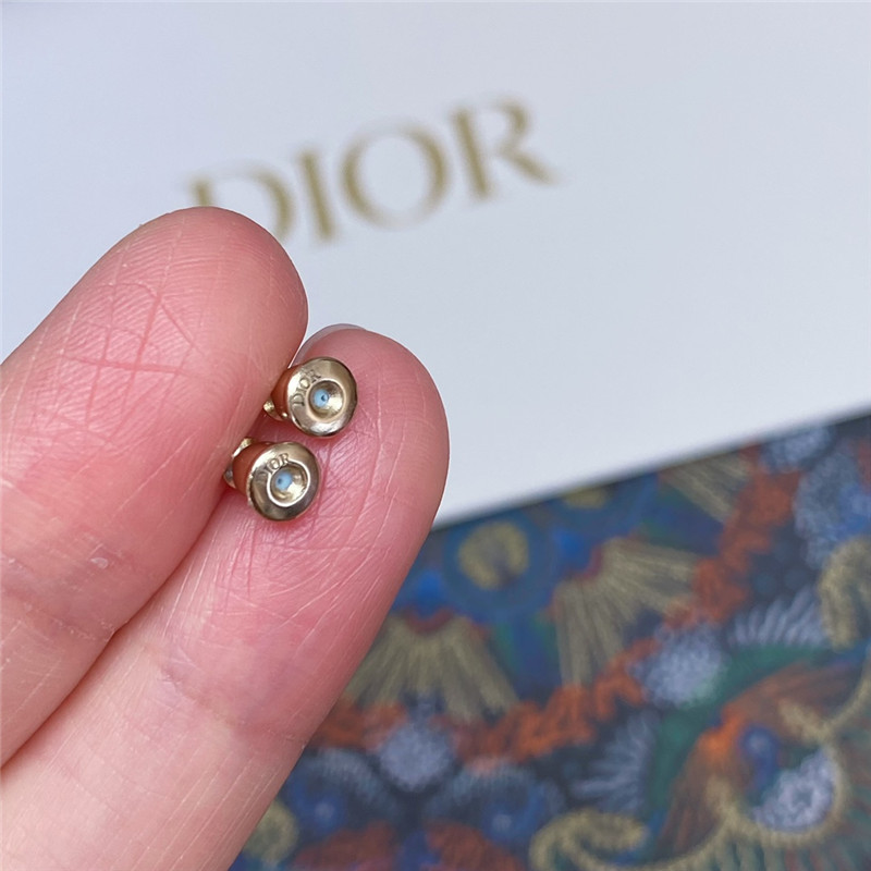 D10r sun asymmetrical earrings