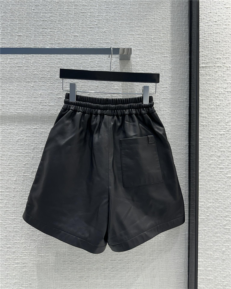 L0ew* elastic high waist sheepskin casual large shorts