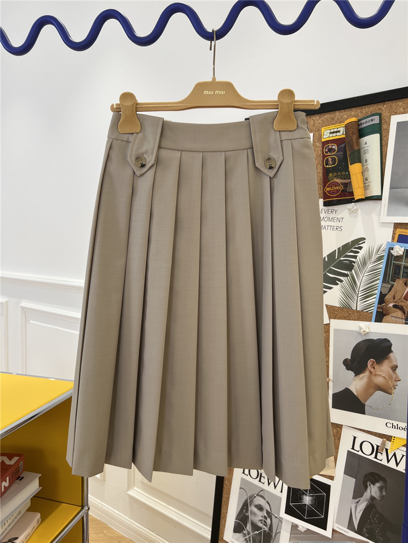 miumiu new pleated skirt