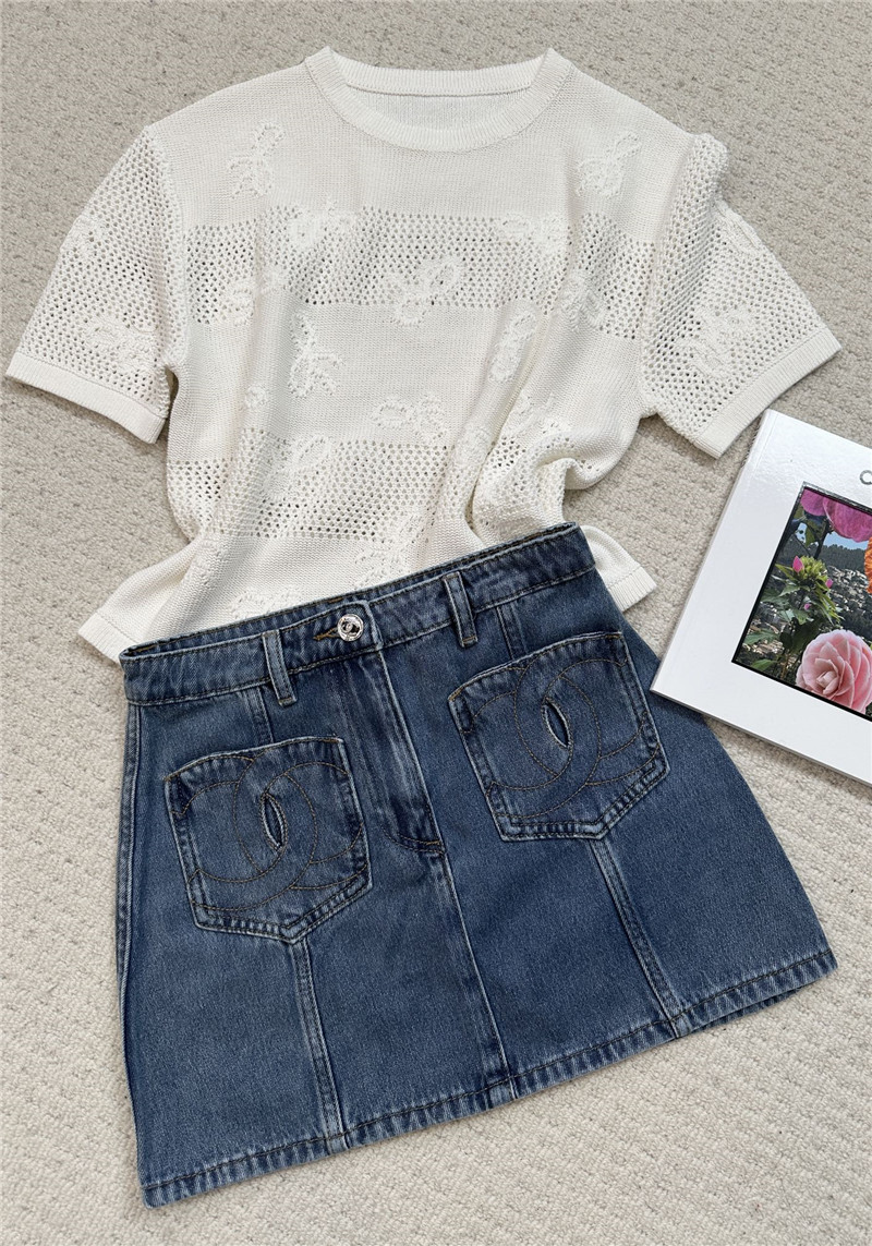 Chanel positioning bow embroidered jacquard T-shirt